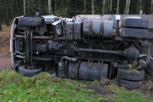 semi truck rollover accident